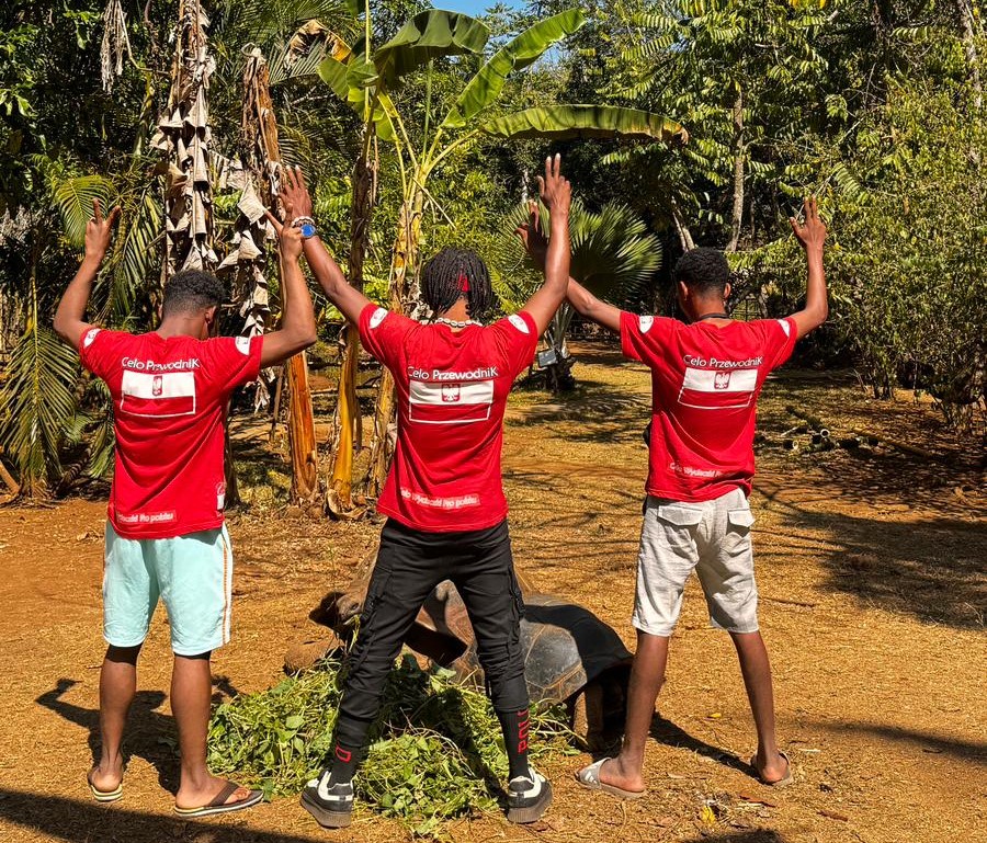 Zespół Nosy Be Excursions